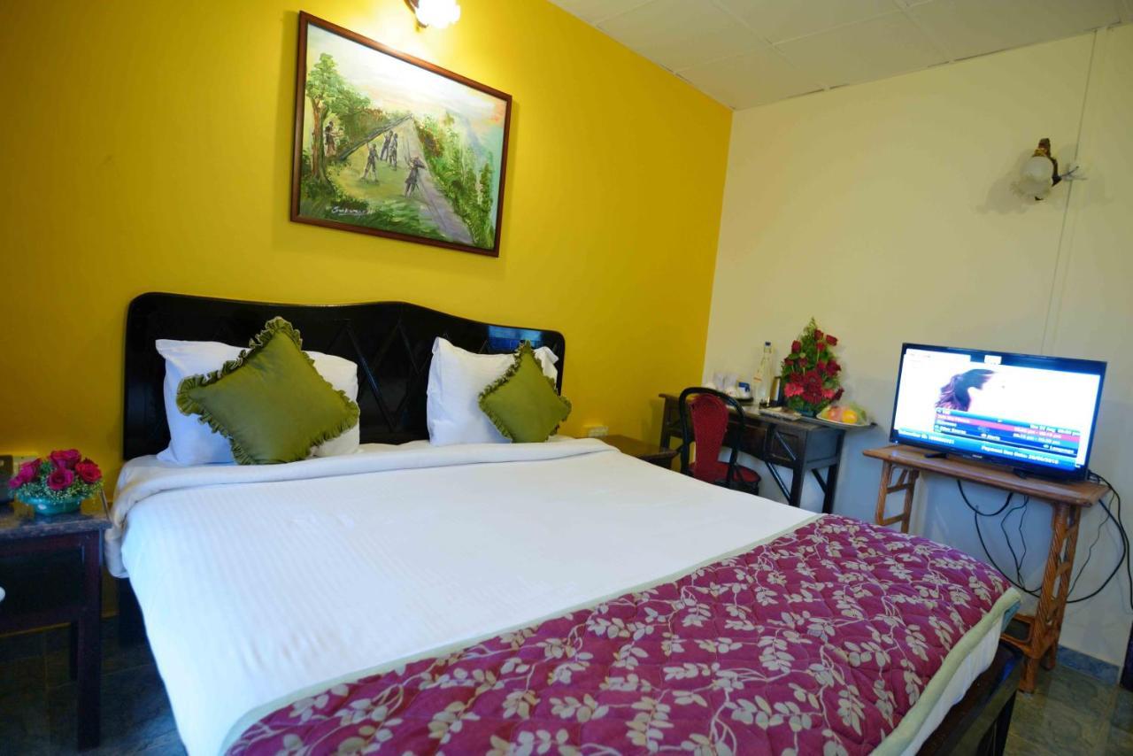 Camelot Resort Муннар Экстерьер фото